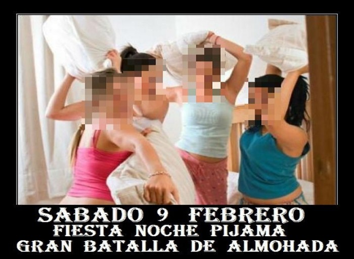 1ª NOCHE Y PIJAMA Y GUERRA DE ALMOHADAS